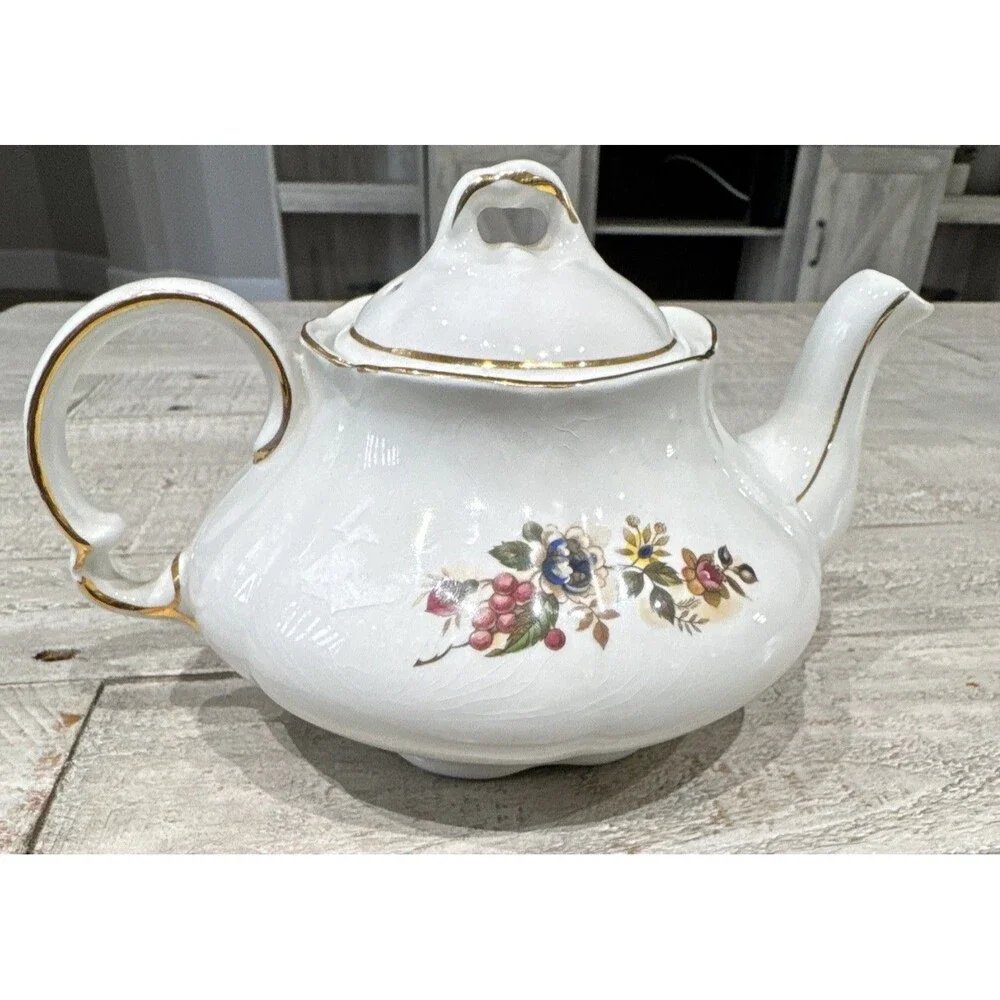 Vintage 1960s Woods & Sons Ellgreave Ironstone Teapot w/ Lid